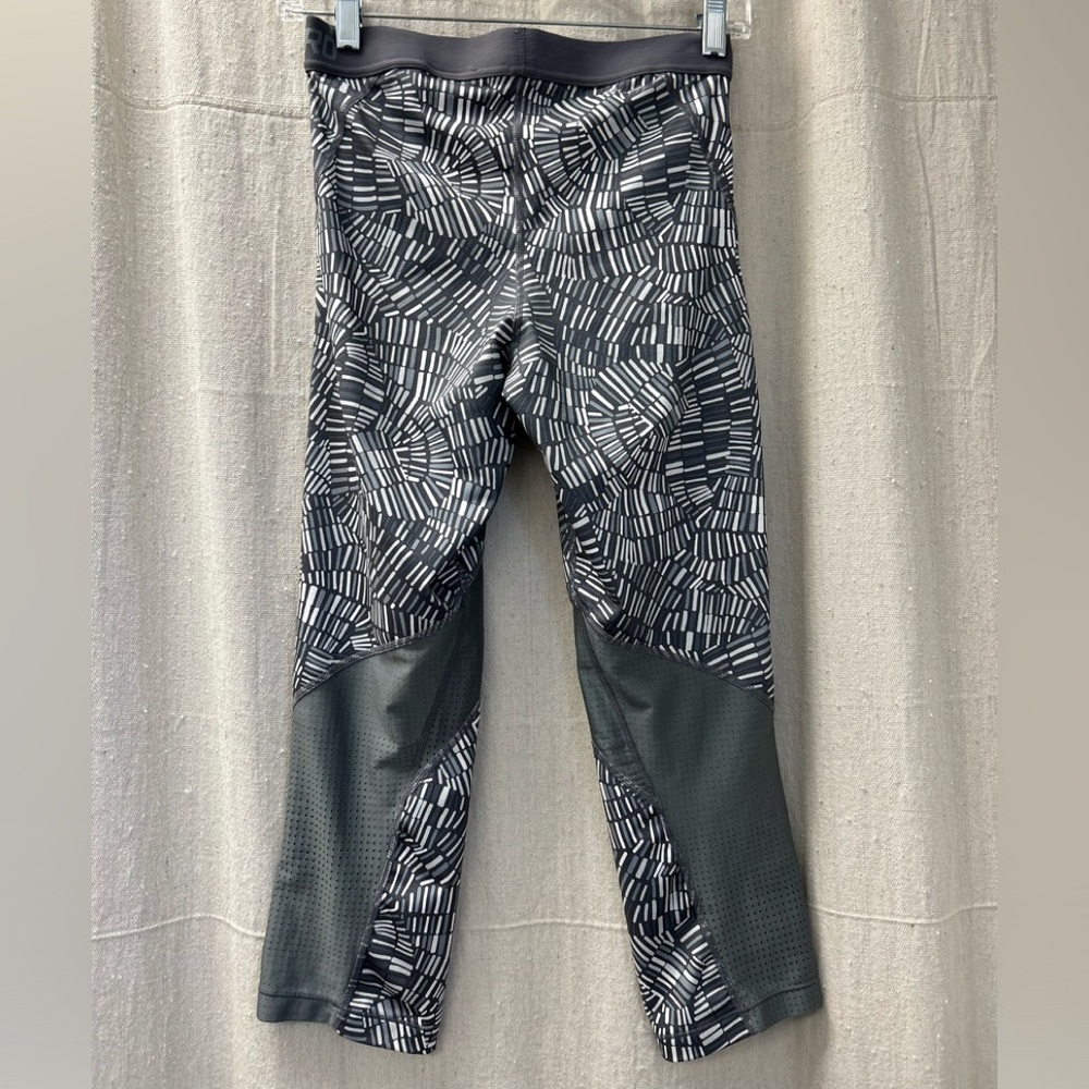 Nike Pro/ Hypercool Tidal Training Capri Legging/… - image 5